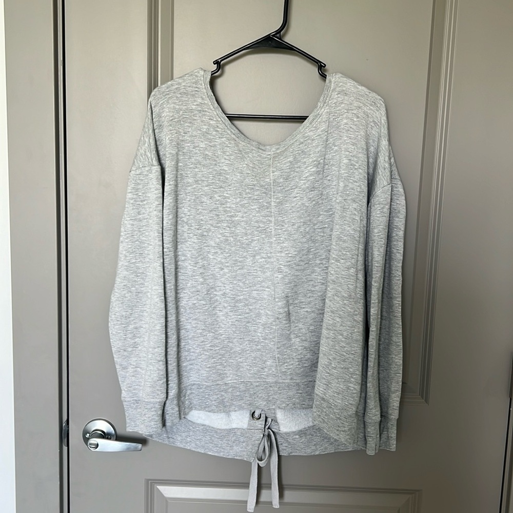 Yoga/athleisure longsleeve, gray top, Large, 90 Degree